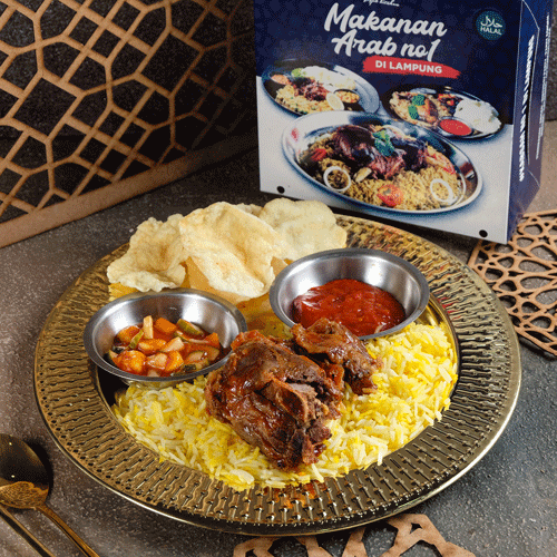 Nasi Mandhi kambing bakar
